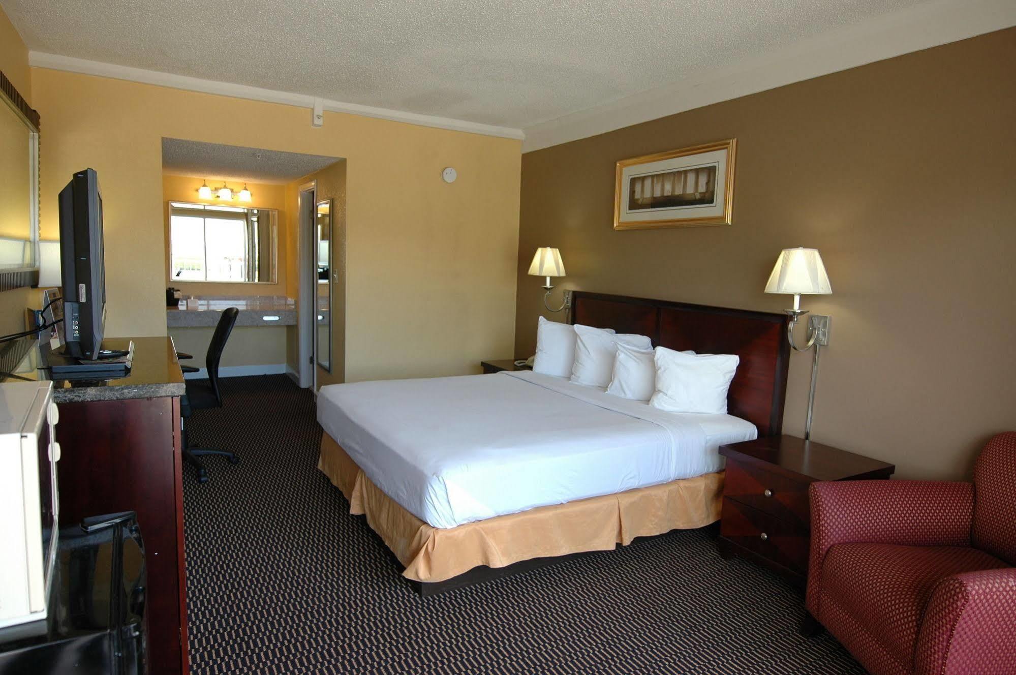 Ambassadors Inn & Suites Virginia Beach Esterno foto