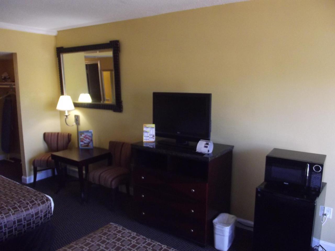 Ambassadors Inn & Suites Virginia Beach Esterno foto