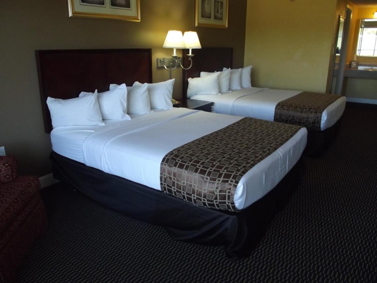 Ambassadors Inn & Suites Virginia Beach Esterno foto