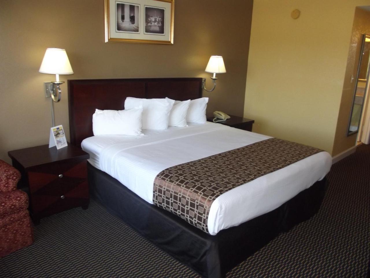 Ambassadors Inn & Suites Virginia Beach Esterno foto